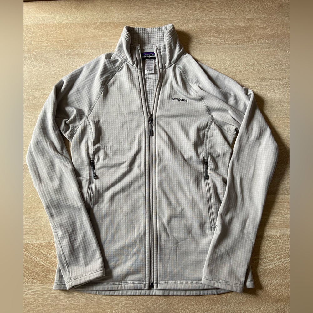 Patagonia Light Gray Waffle Fleece Lined Long Sleeve Jacket Pullover Medium